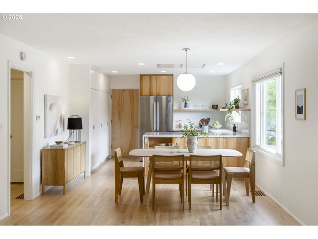 6345 Ne 35TH Pl, Portland, OR 97211