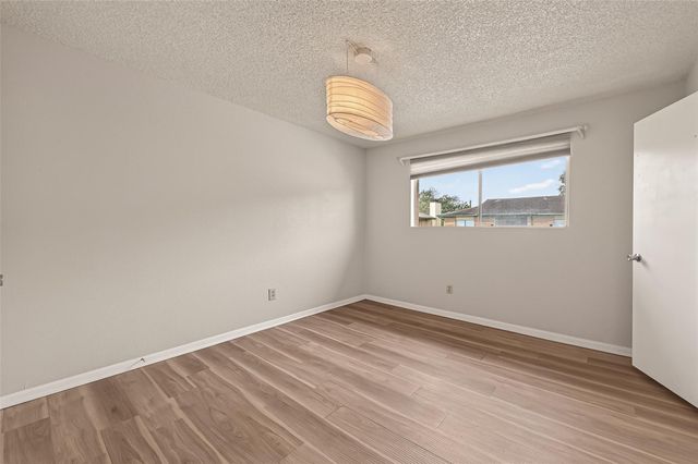 1516 Bay Area Boulevard H10, Houston, TX 77058