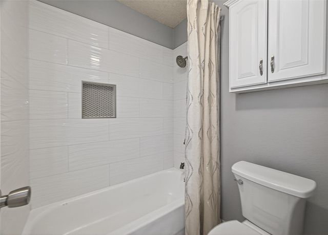 1516 Bay Area Boulevard H10, Houston, TX 77058