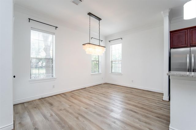 9147 Lago Crest Drive, Houston, TX 77054