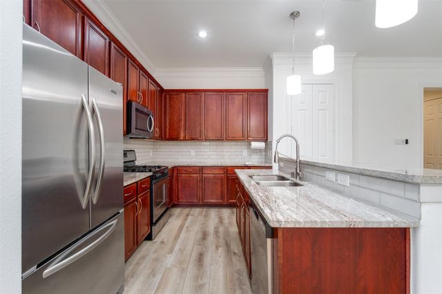 9147 Lago Crest Drive, Houston, TX 77054