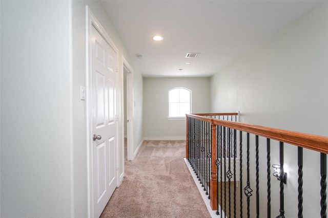 9147 Lago Crest Drive, Houston, TX 77054