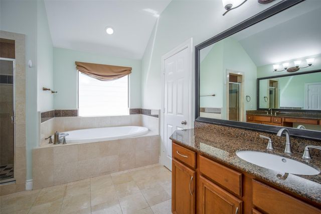 9147 Lago Crest Drive, Houston, TX 77054