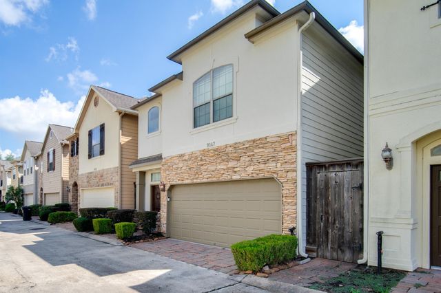 9147 Lago Crest Drive, Houston, TX 77054