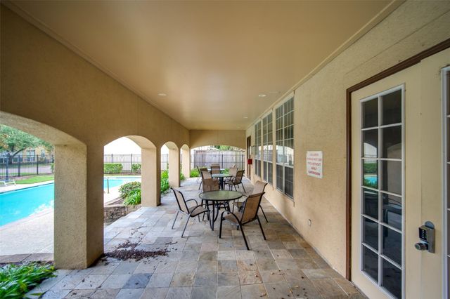 9147 Lago Crest Drive, Houston, TX 77054