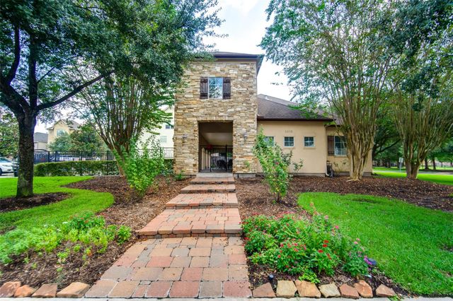 9147 Lago Crest Drive, Houston, TX 77054