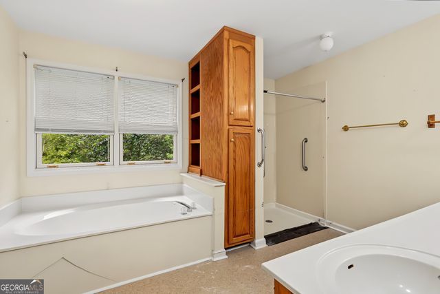 134 Cannafax Road, Barnesville, GA 30204