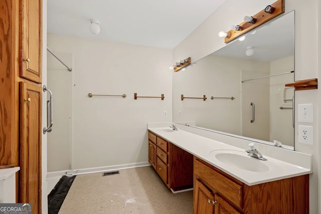 134 Cannafax Road, Barnesville, GA 30204