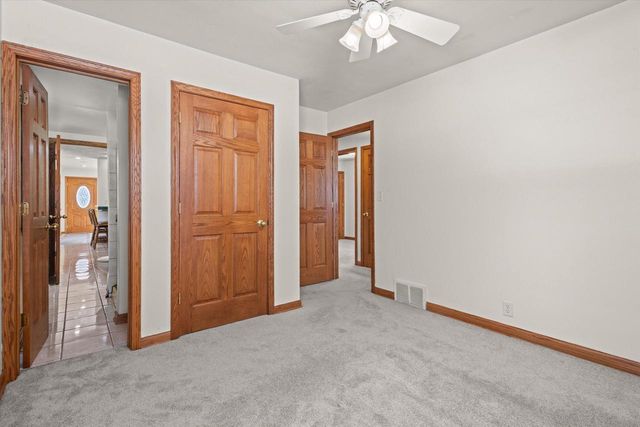 4950 James AVENUE, Wind Point, WI 53402