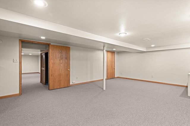 4950 James AVENUE, Wind Point, WI 53402