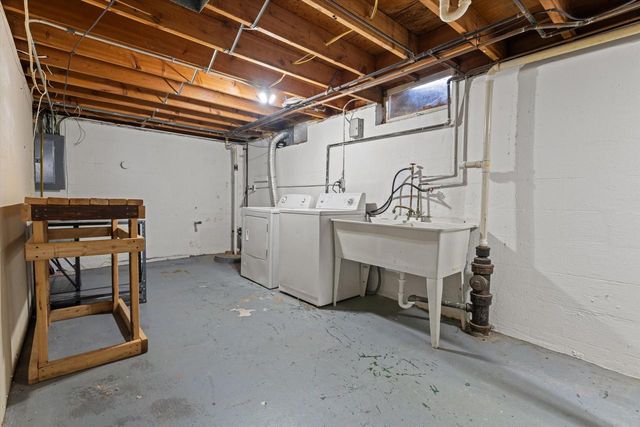 4950 James AVENUE, Wind Point, WI 53402