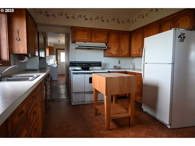 75938 SPRING HOLLOW Rd, Adams, OR 97810