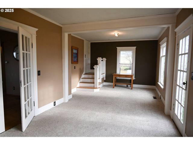 75938 SPRING HOLLOW Rd, Adams, OR 97810