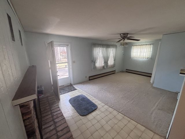 906 40th Street Court, Moline, IL 61265