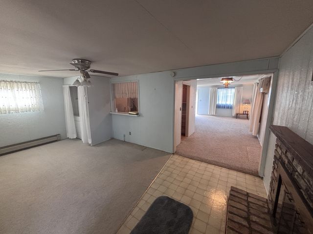 906 40th Street Court, Moline, IL 61265