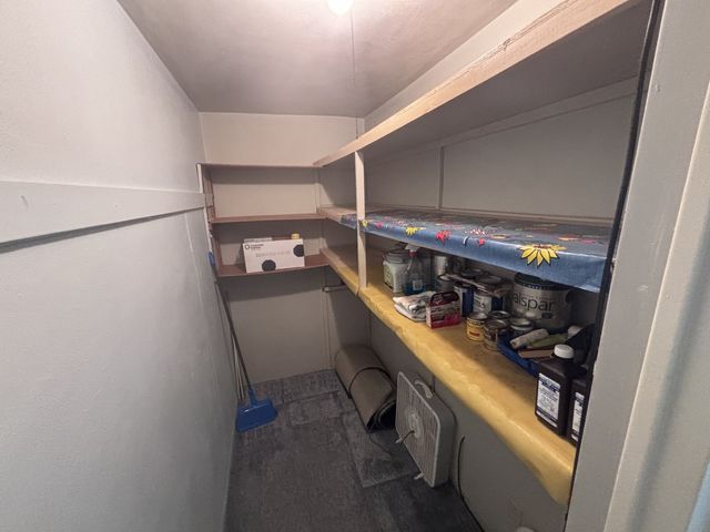 906 40th Street Court, Moline, IL 61265