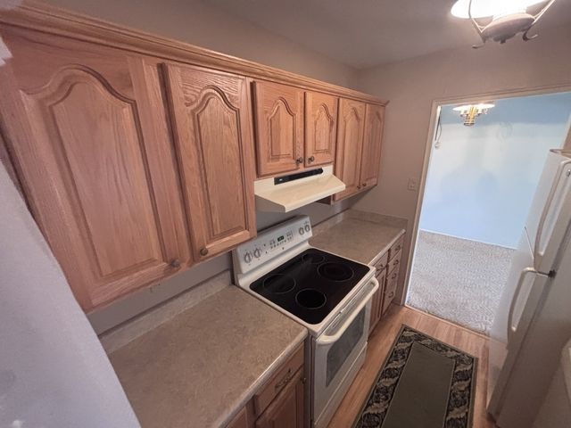 906 40th Street Court, Moline, IL 61265