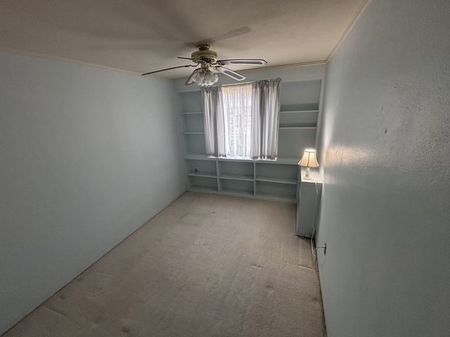 906 40th Street Court, Moline, IL 61265