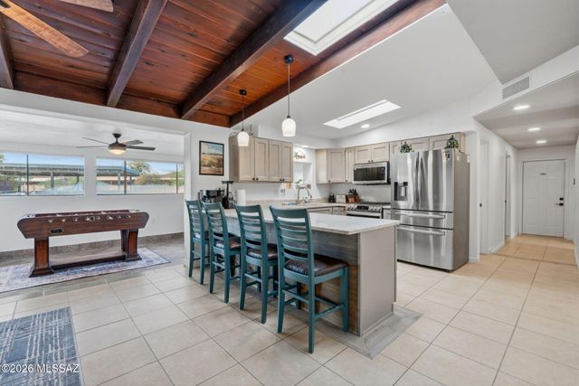 5353 N Oracle Jaynes Station Road, Tucson, AZ 85704