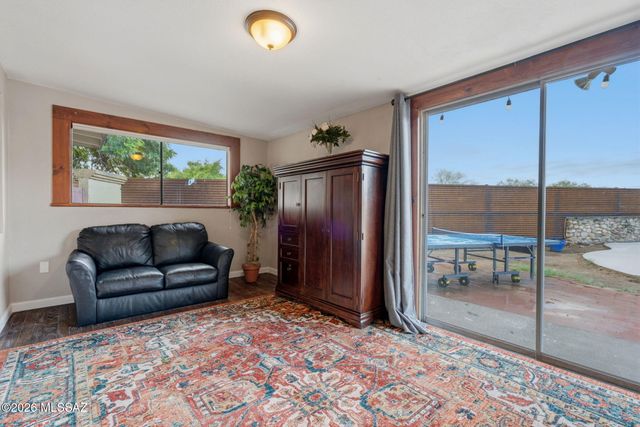 5353 N Oracle Jaynes Station Road, Tucson, AZ 85704