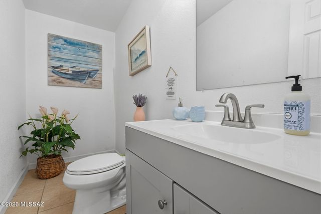 5353 N Oracle Jaynes Station Road, Tucson, AZ 85704