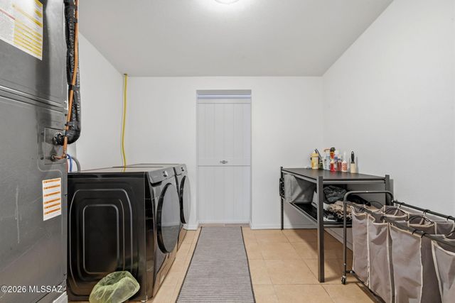 5353 N Oracle Jaynes Station Road, Tucson, AZ 85704