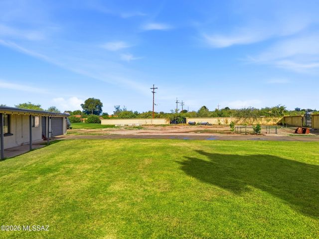 5353 N Oracle Jaynes Station Road, Tucson, AZ 85704