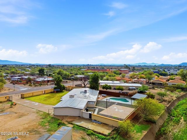 5353 N Oracle Jaynes Station Road, Tucson, AZ 85704