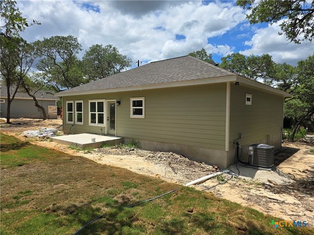 894 Luehlfing Drive, Canyon Lake, TX 78133