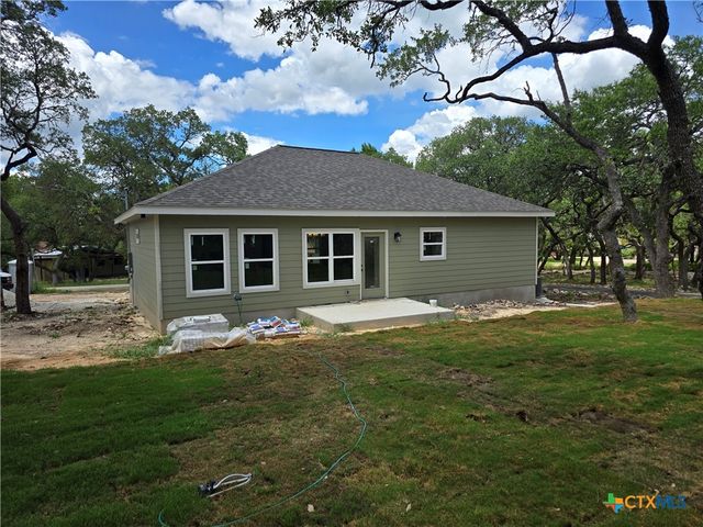 894 Luehlfing Drive, Canyon Lake, TX 78133
