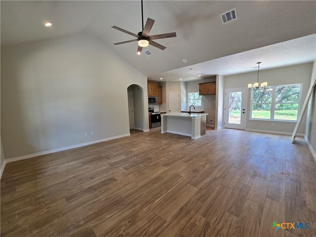 894 Luehlfing Drive, Canyon Lake, TX 78133