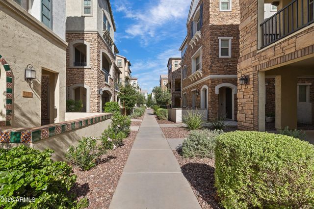 1722 E DOGWOOD Lane, Gilbert, AZ 85295