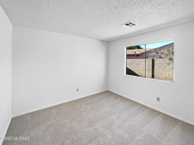 1792 W Ransom Oaks Drive, Tucson, AZ 85746