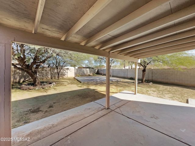 1792 W Ransom Oaks Drive, Tucson, AZ 85746