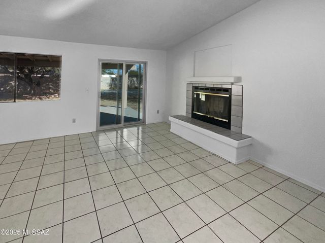 1792 W Ransom Oaks Drive, Tucson, AZ 85746