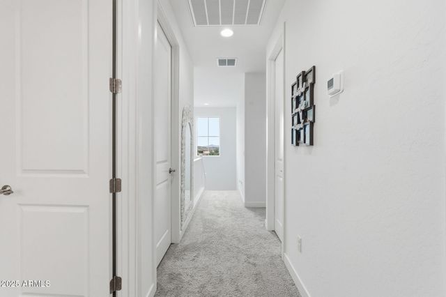 9460 E TUMERIC Avenue, Mesa, AZ 85212