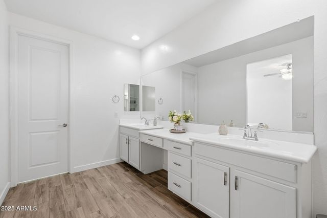 9460 E TUMERIC Avenue, Mesa, AZ 85212