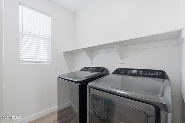 9460 E TUMERIC Avenue, Mesa, AZ 85212