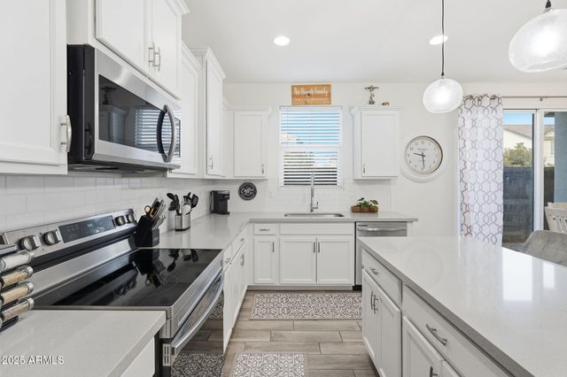 9460 E TUMERIC Avenue, Mesa, AZ 85212