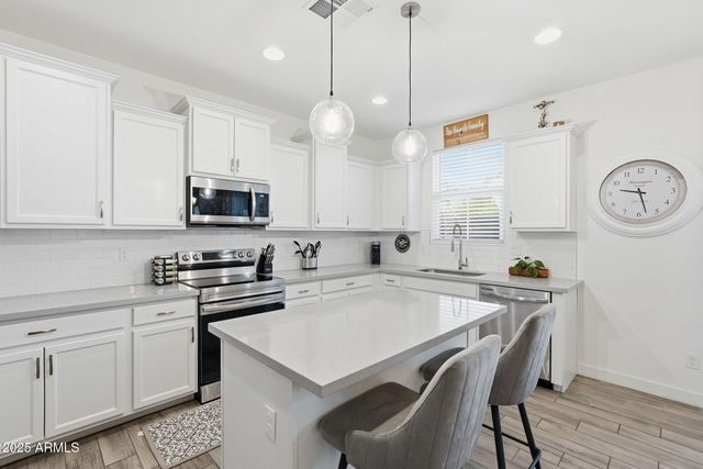 9460 E TUMERIC Avenue, Mesa, AZ 85212