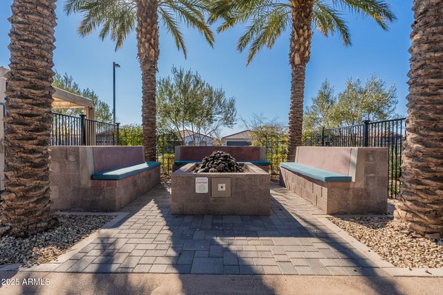 9460 E TUMERIC Avenue, Mesa, AZ 85212