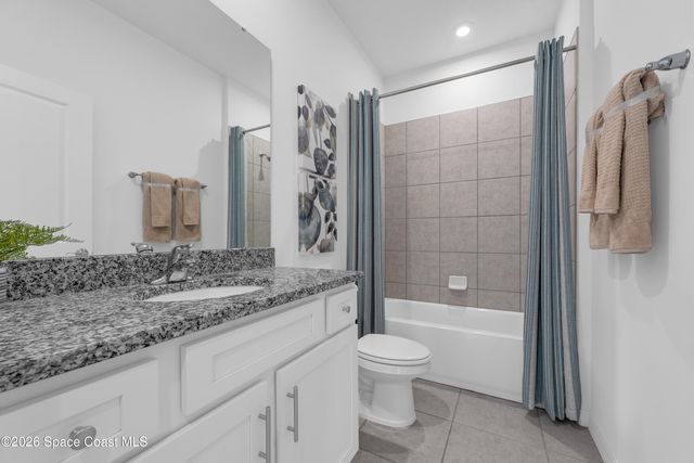866 Castleford Avenue NE, Palm Bay, FL 32905