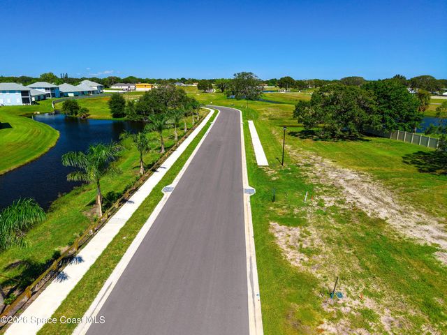 866 Castleford Avenue NE, Palm Bay, FL 32905