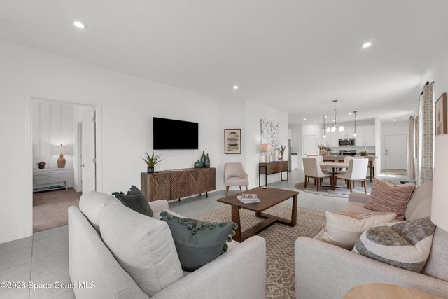866 Castleford Avenue NE, Palm Bay, FL 32905