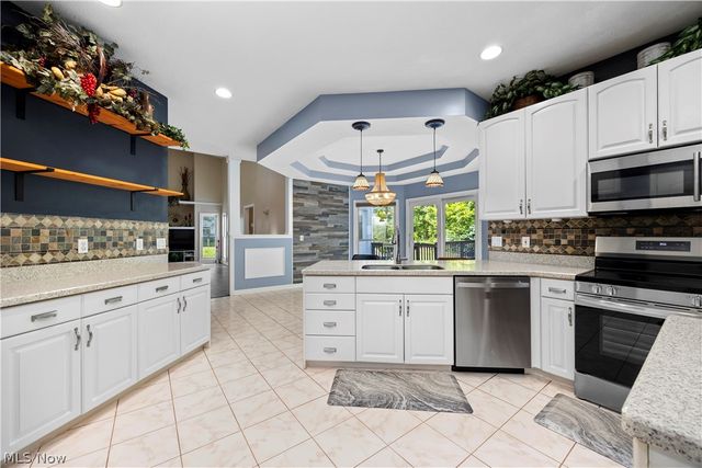 21766 Woodfield Trail, Strongsville, OH 44149