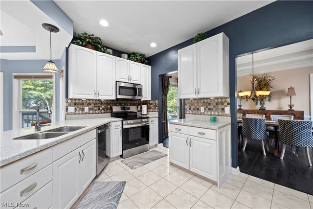 21766 Woodfield Trail, Strongsville, OH 44149