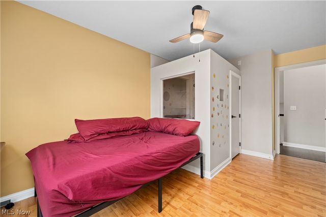 21766 Woodfield Trail, Strongsville, OH 44149