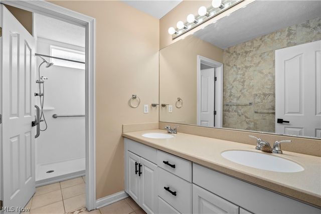 21766 Woodfield Trail, Strongsville, OH 44149