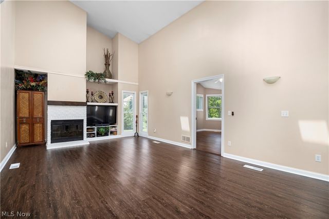 21766 Woodfield Trail, Strongsville, OH 44149