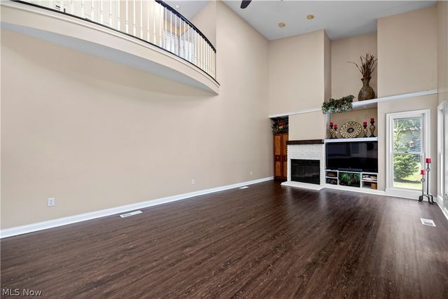21766 Woodfield Trail, Strongsville, OH 44149